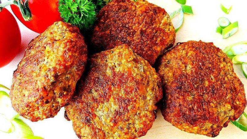 Chicken cutlets - a hearty food option in the chicken day menu of the 6-petal diet